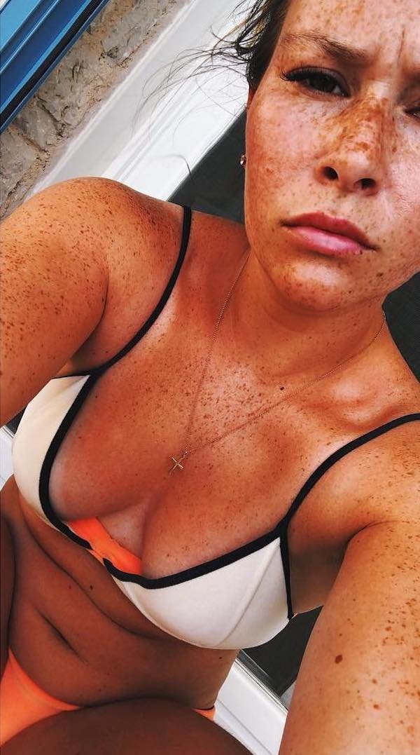 32 Hot Girls With Freckles 1