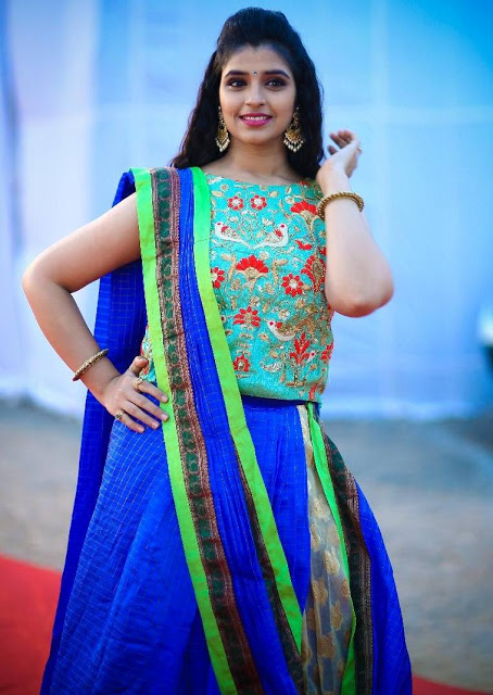 Telugu TV Anchor Syamala Hot Looking In Blue Lehenga Choli 8