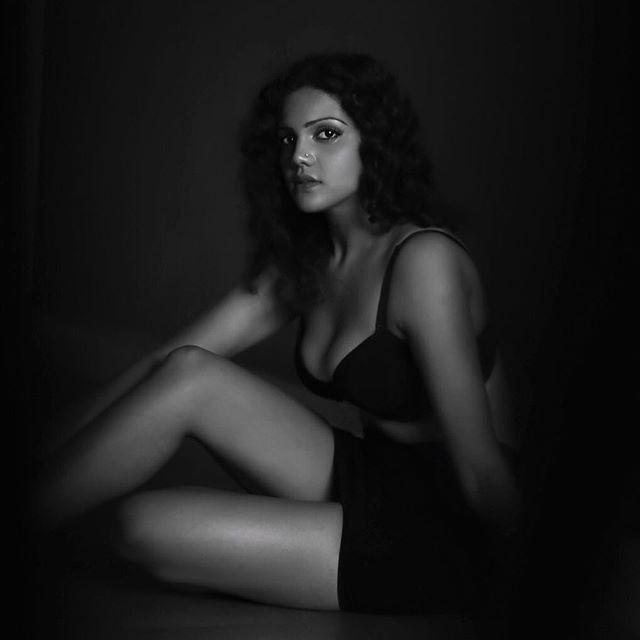 Model Cum Actress Radhica Dhuri Spicy Image Gallery 7