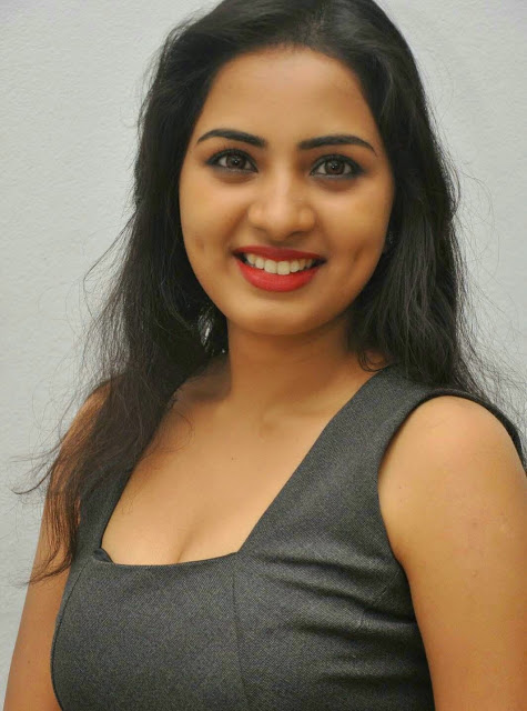 Actress Srushti Dange Hot Spicy Pictures 1