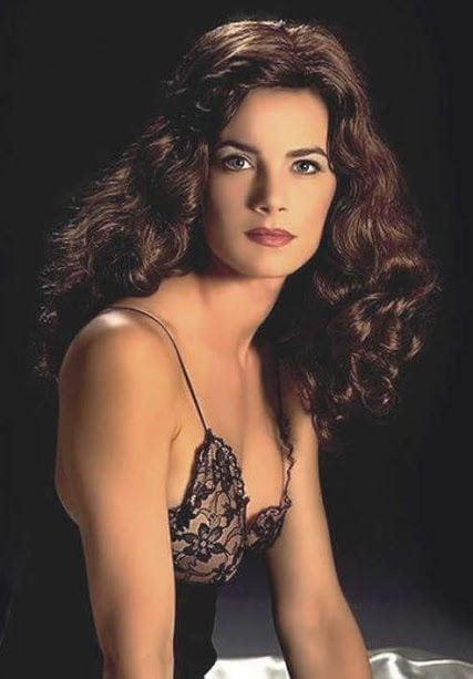40 Sexy and Hot Terry Farrell Pictures – Bikini, Ass, Boobs 1