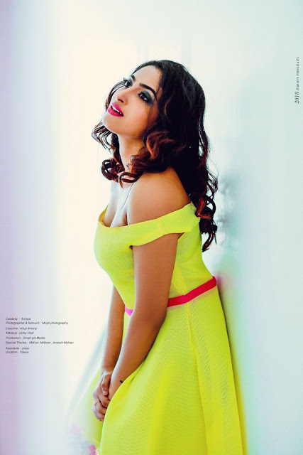 Bollywood Actress Ameya Mathew Hot Image Gallery 9