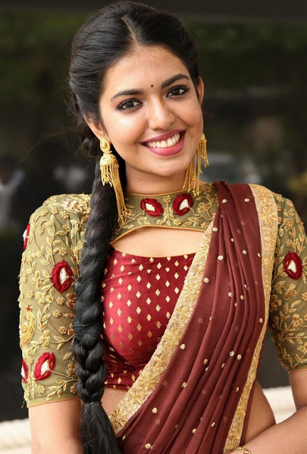 Shivani Rajashekhar Latest Pics In Traditional Wear 15