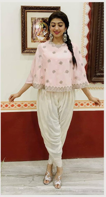 Pranitha Subhash Latest Pics In Pink Top 59