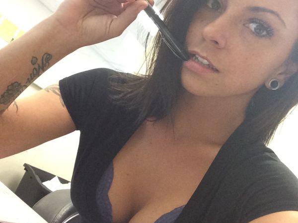 Sexy Girls Being Naughty at Work : Chivettes bored at work (30 Photos) 285