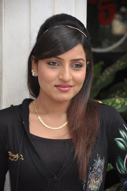 Actress Aakanksha Latest Hot Stills 1