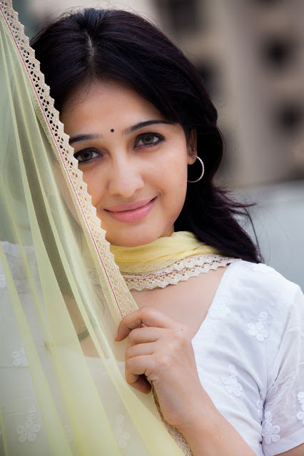Cute Actress Aavaana Photoshoot stills 21