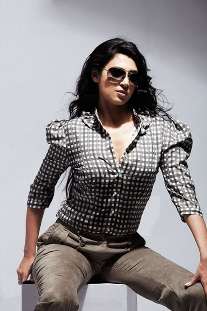 Tamil Actress Kasthuri Latest Hot Pics 1