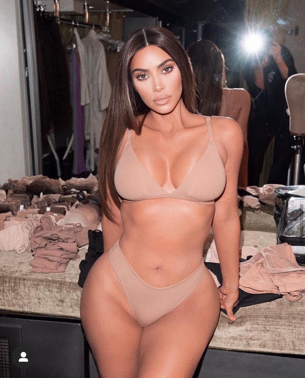Kim Kardashian Amazing😍 Sexy Pics 11