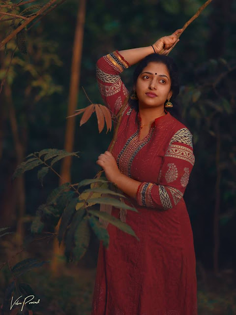 Tamil Actress Anu Sithara Latest Image Gallery 23