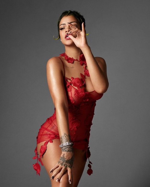 Rihanna Vogue Italia 2021 4