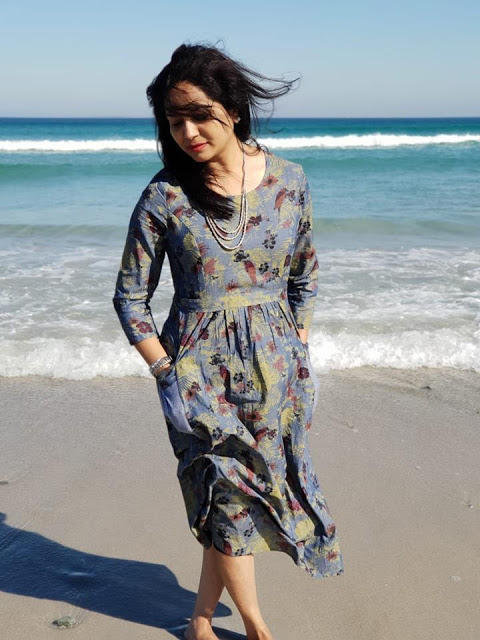 Singer Sunitha Latest Pics In Beach Looking Cute 11