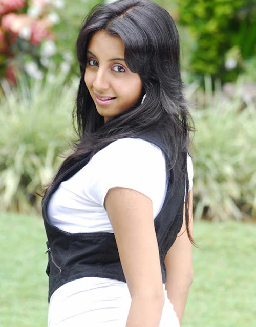 Kannada Actress Sanjana Hot Stills 1