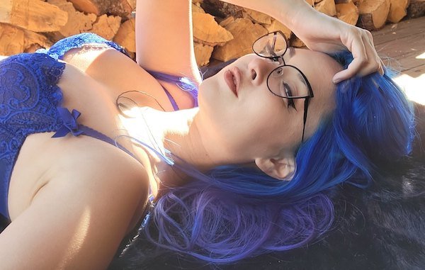 25 Hot Girls With Dyes Hairs 48