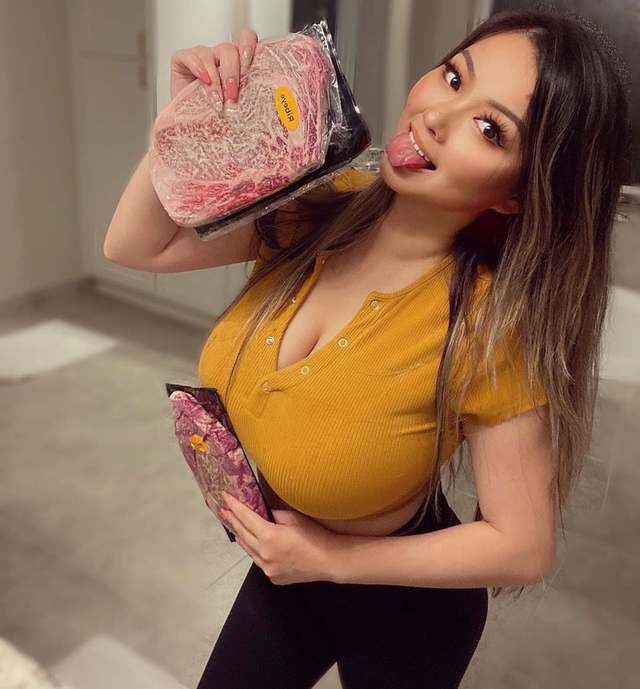Vicki Li, Busty Instagram Star from China 6