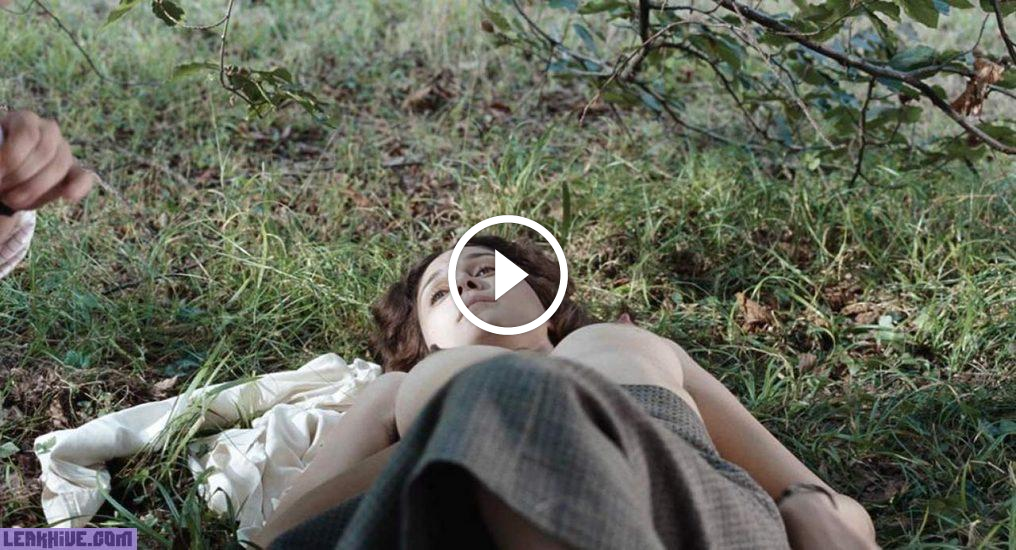 Hot Linda Caridi Nude Sex Scene from ‘Antonia’ 1